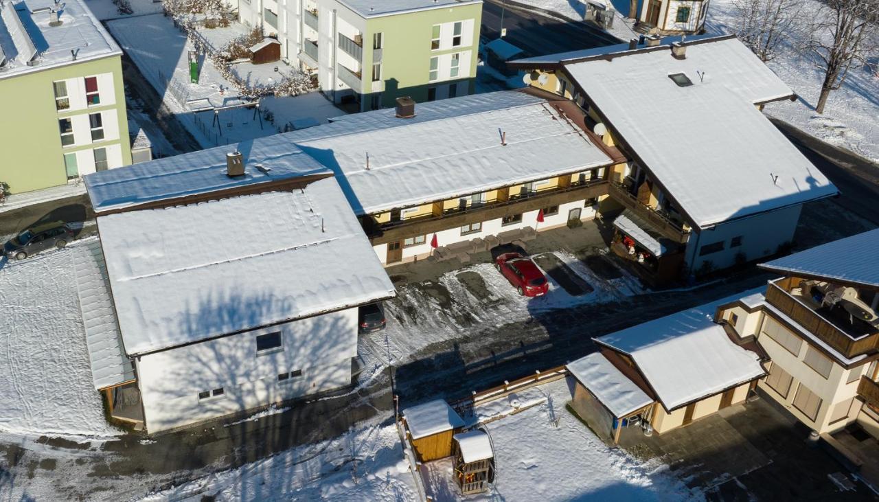 Pension Haus In Der Sonne Fieberbrunn Exterior foto